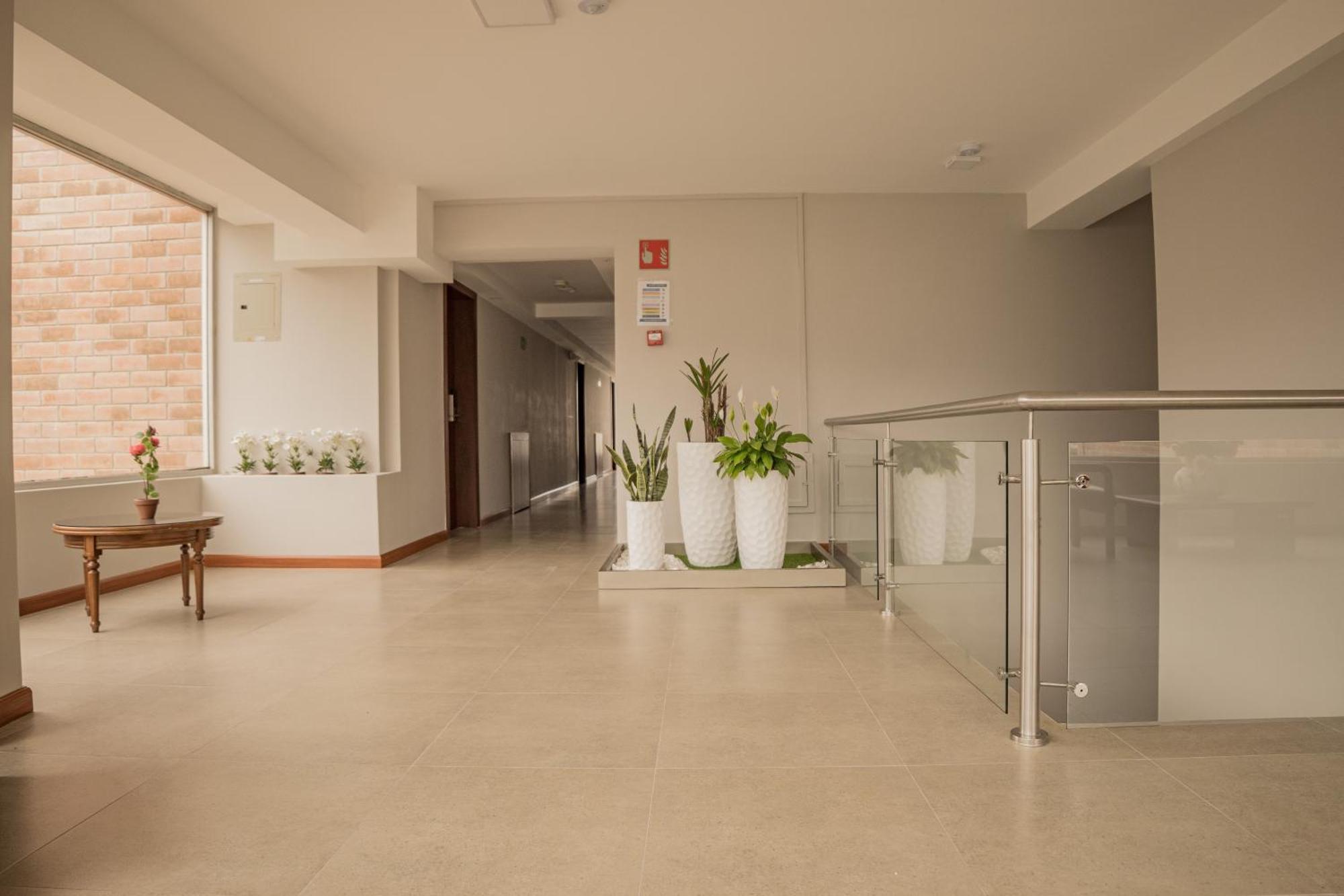 Hotel Амбато Екстер'єр фото
