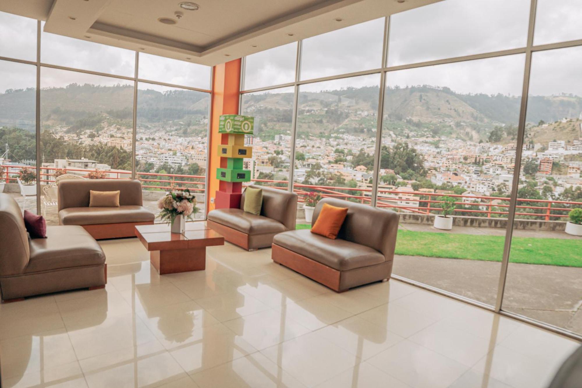 Hotel Амбато Екстер'єр фото